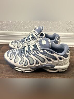 Nike Air Max Plus Sneakers Blue & White US 8.5 Men/ 10 Women
